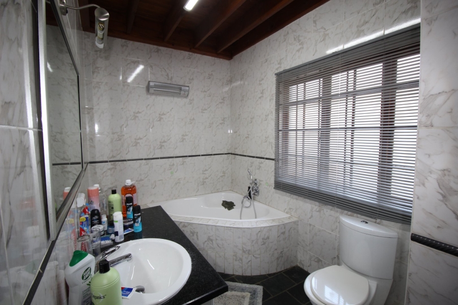 3 Bedroom Property for Sale in Deneysville Free State